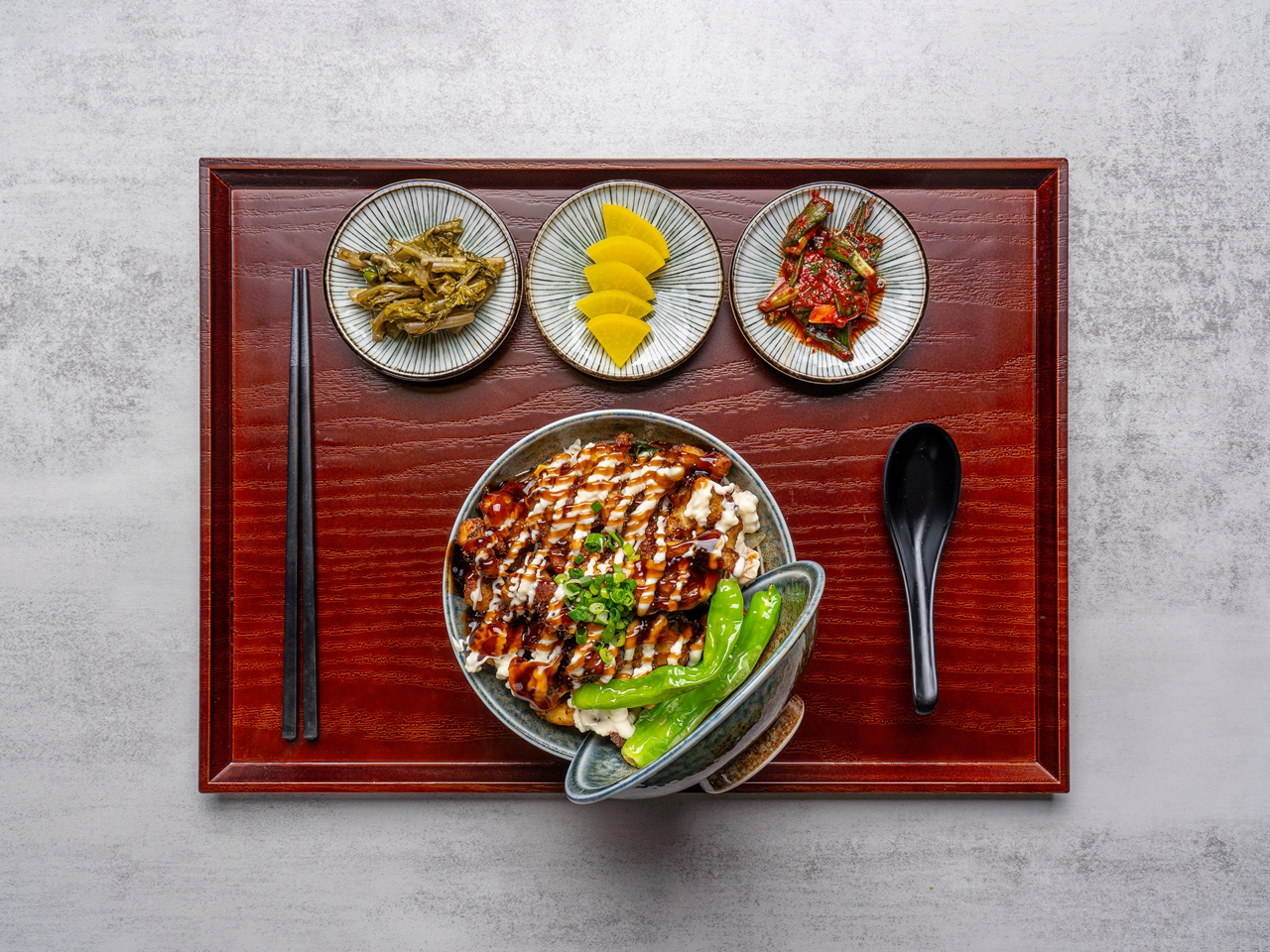 산더미 가라아게동